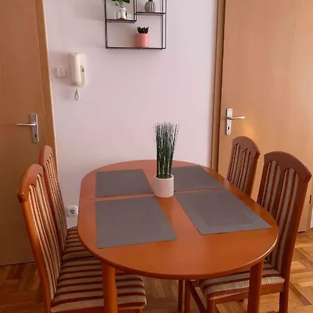 Oneplus Apartman Apartment Hajduszoboszlo