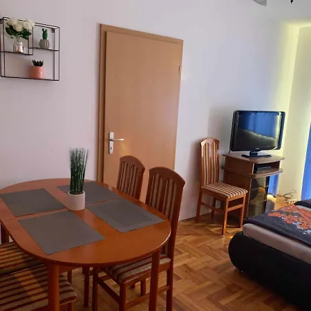 Oneplus Apartman